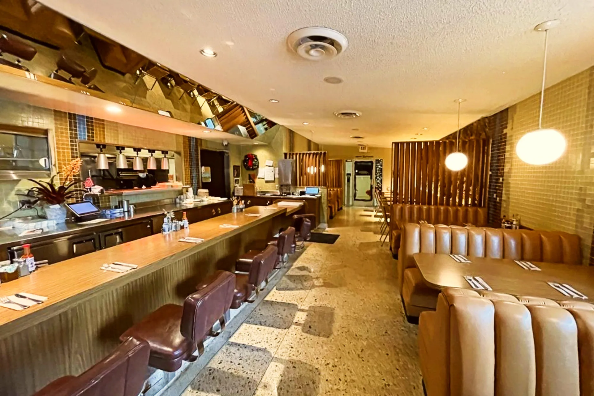 Clark Street Diner 2