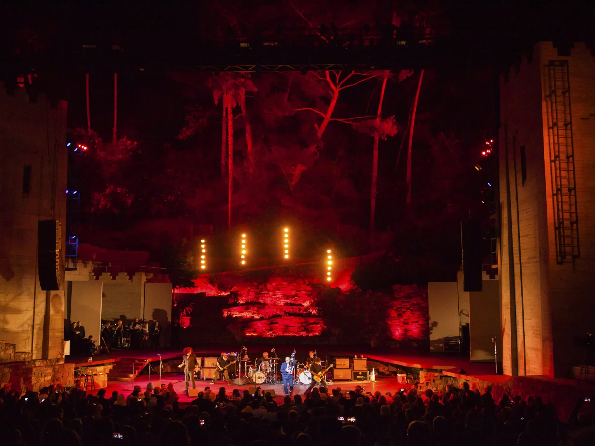 Jail-Guitar-Doors-by-Gennia-Cui-1920x1440