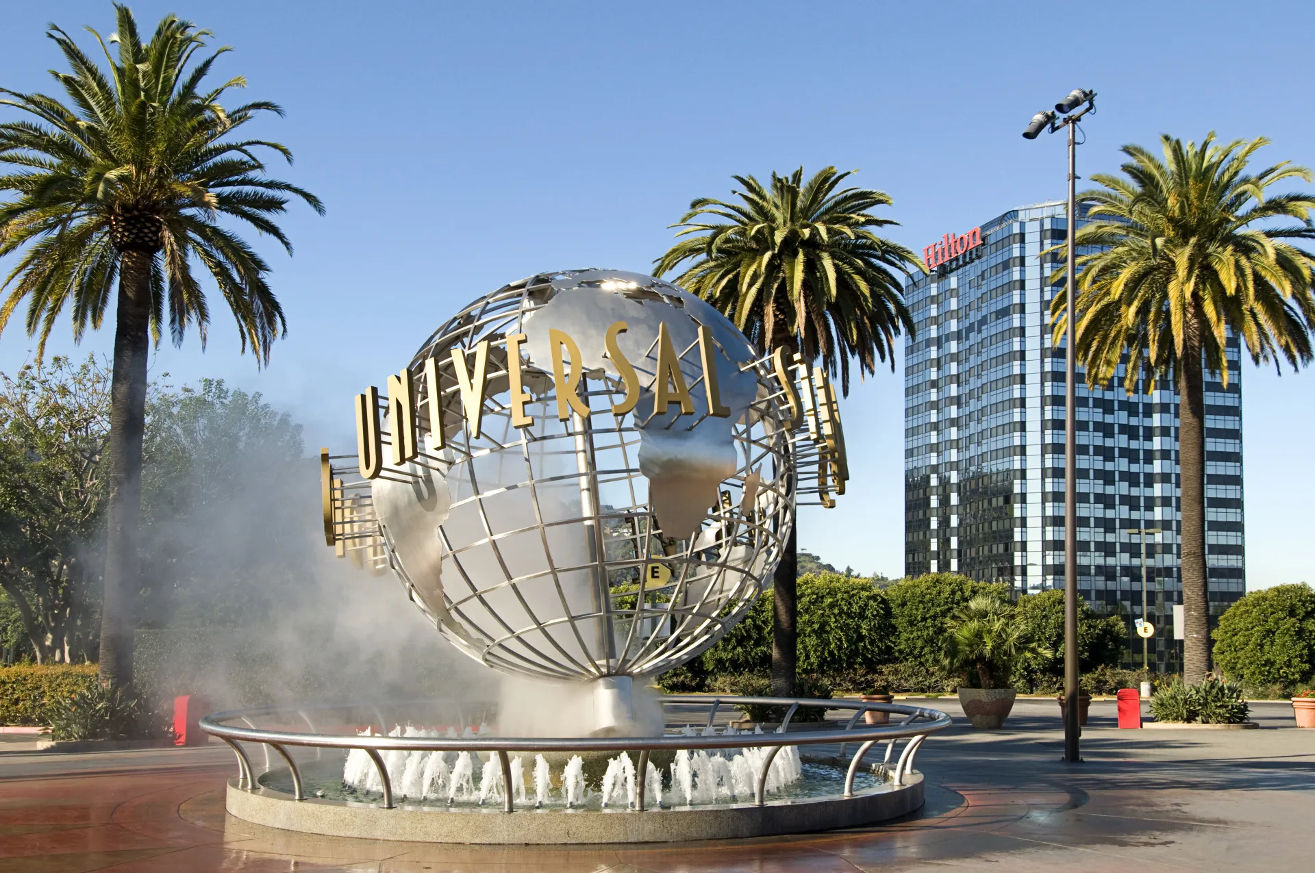 Universal Globe