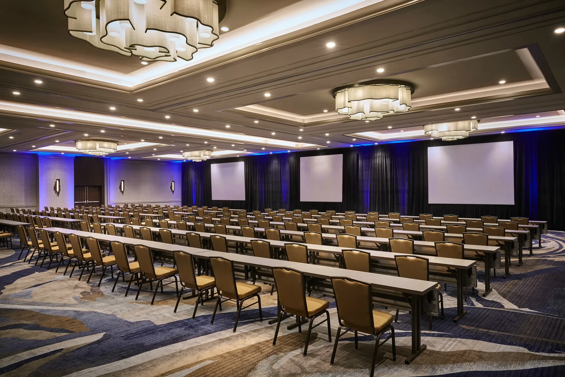 LAXMB---California-Ballroom2-Classroom-Setup-2016