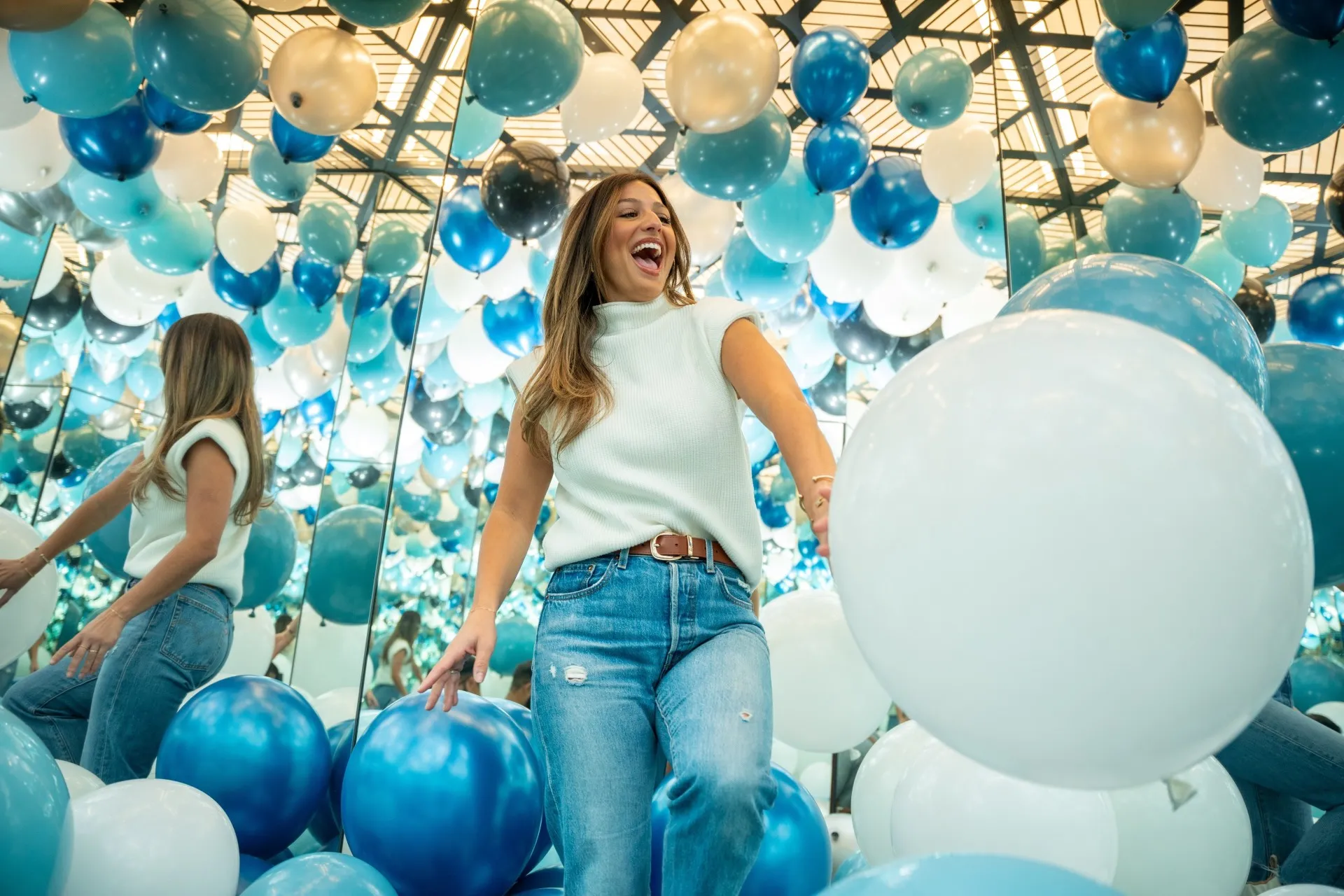 Museum of Illusions, Infinity ROom