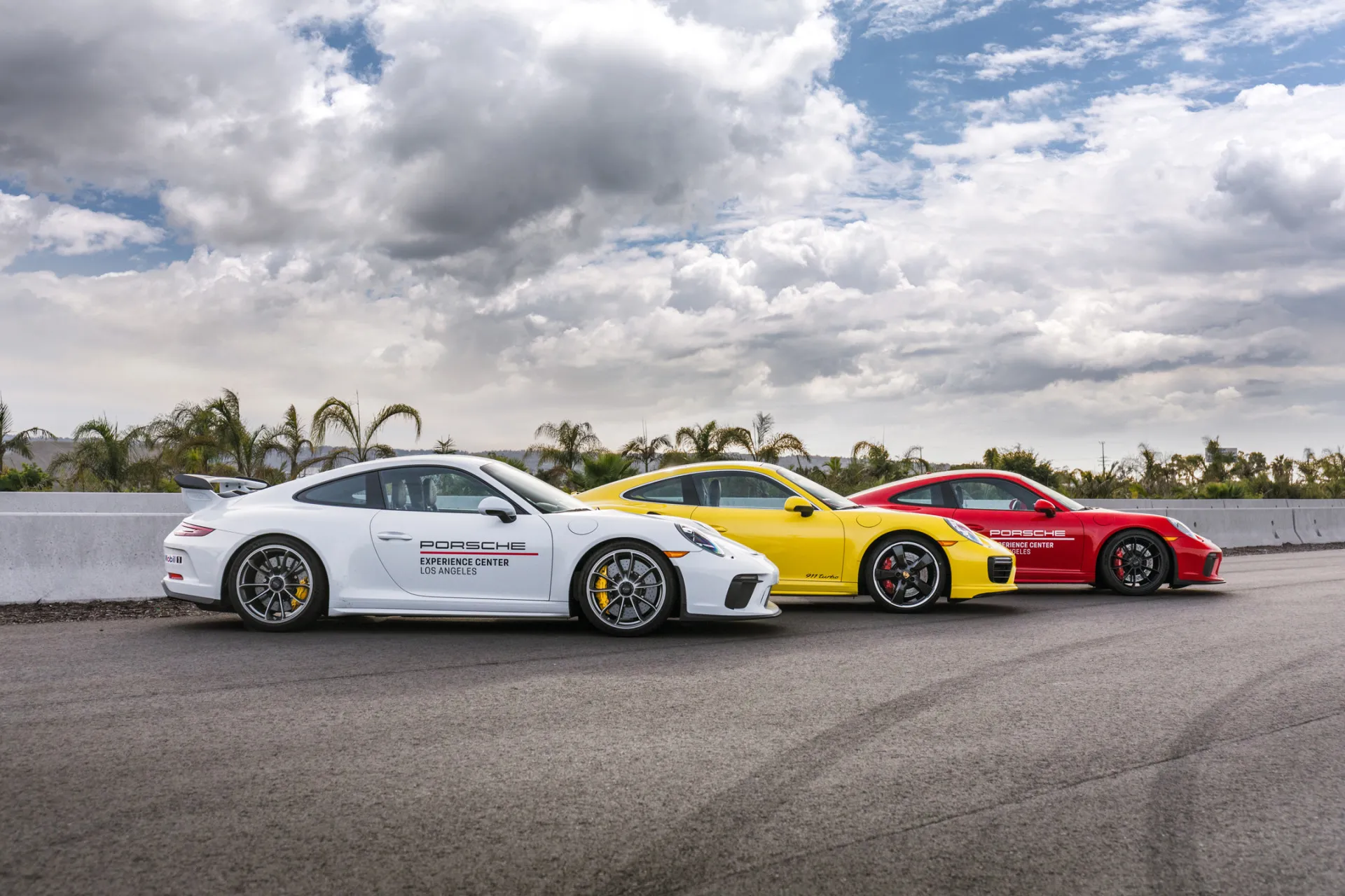 Resize-3-Porsche-991s