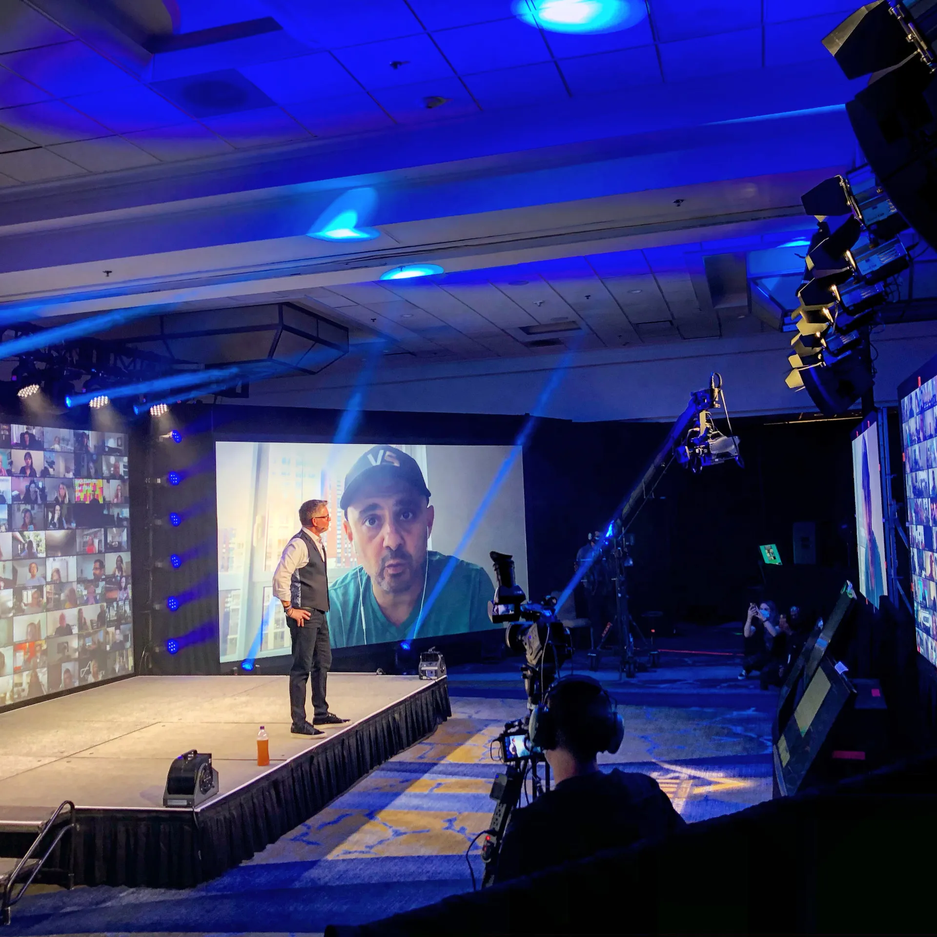 Stream Conference - Multi camera media Broadcasting for live stream events