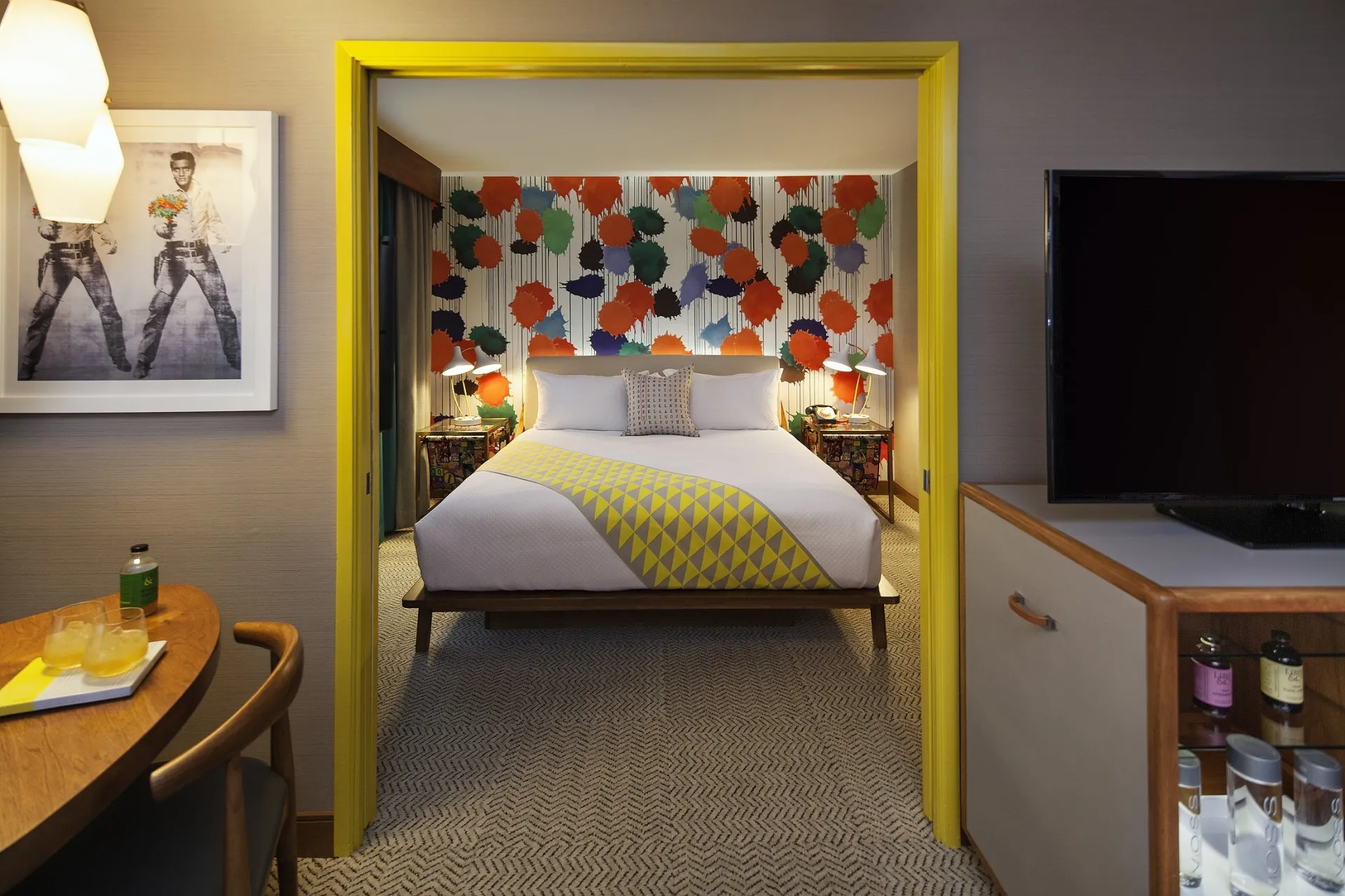 King Crash Pad Suite