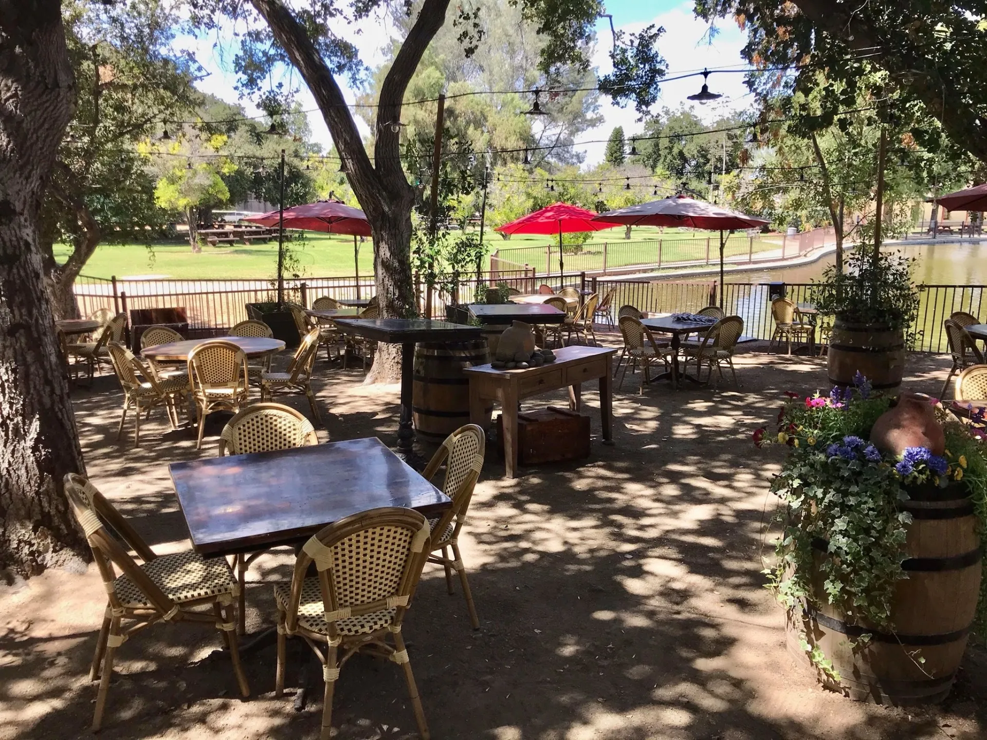 The Oaks at Lakeside