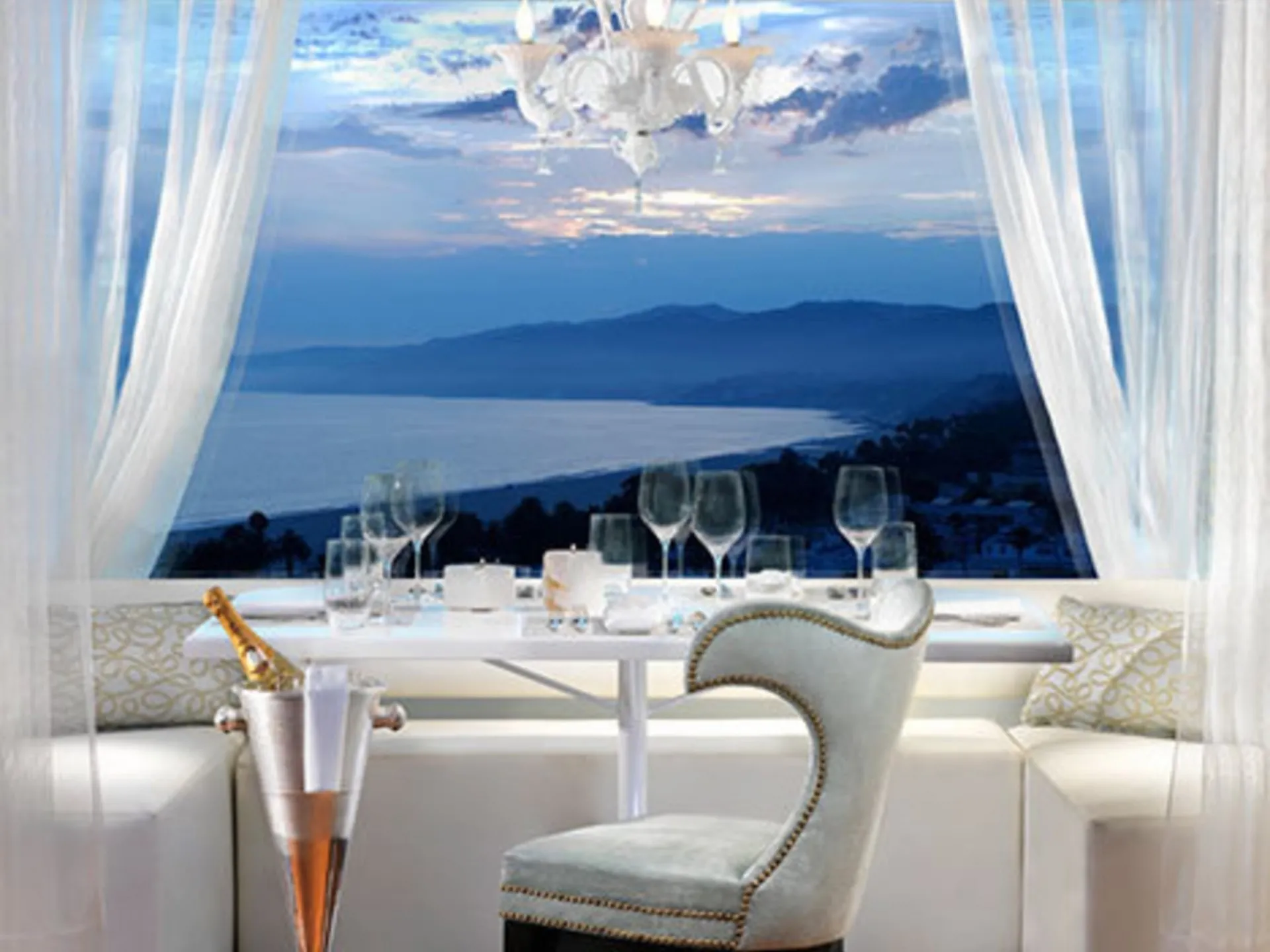 The Penthouse at The Huntley View