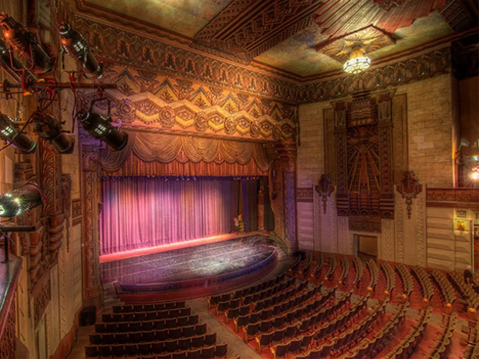 Warner Grand Theatre
