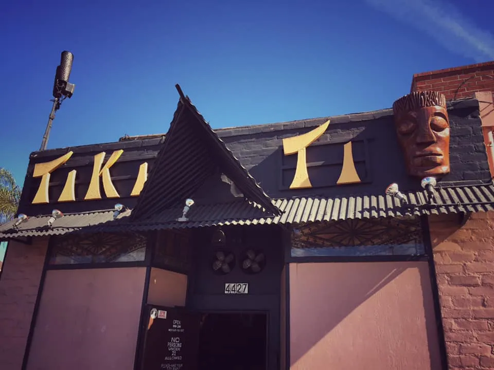 Tiki-Ti exterior