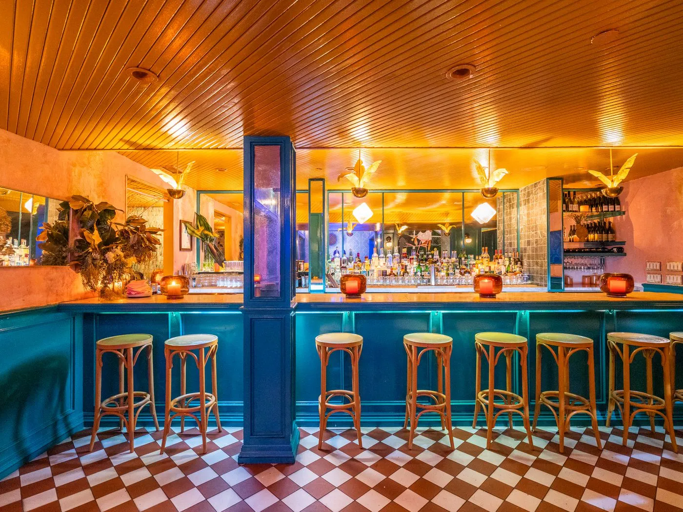 Honey's at the Star Love