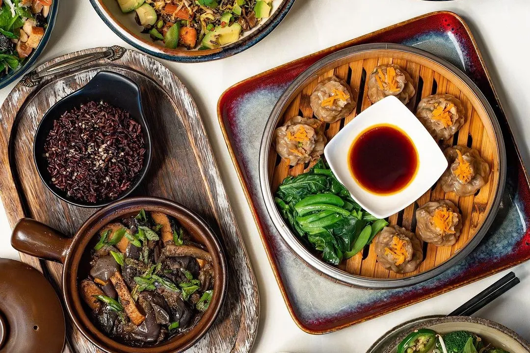 Dishes at Âu Lạc in Downtown LA