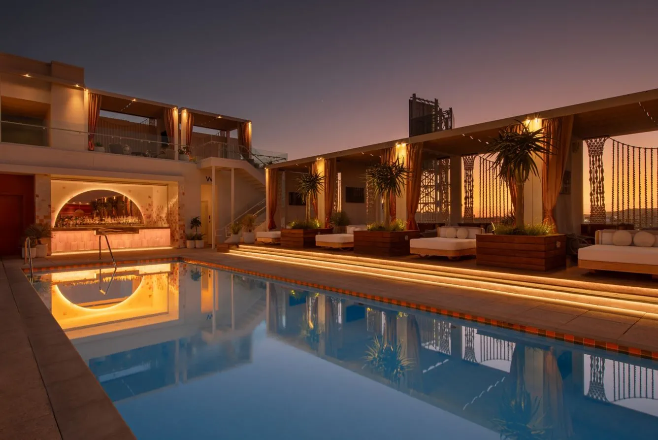 W Hollywood WET Deck Bar