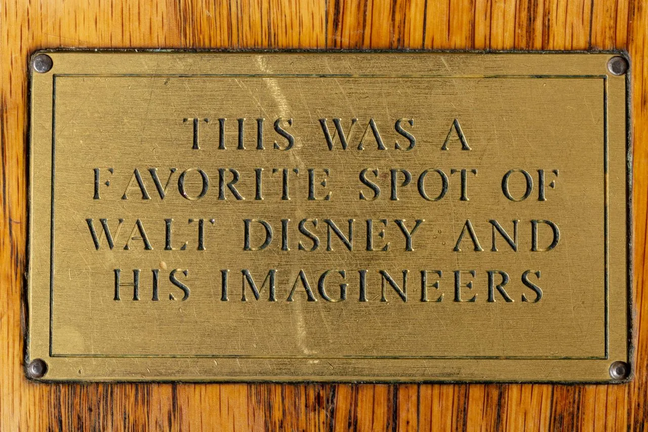 A plaque commemorating Walt Disney's Favorite Table at the Tam O'Shanter.